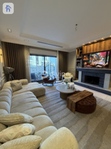 Luxury House image 4