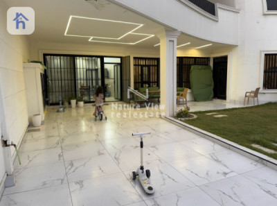 Large Family House in Prime Location image 2