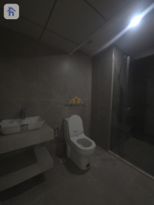 A 1+1 apartment in Green world image 4