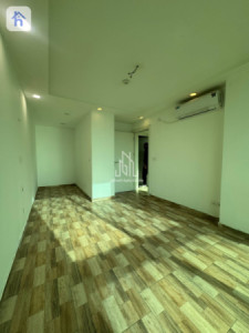 Cozy 2 Bed Apartment for Rent Image 4