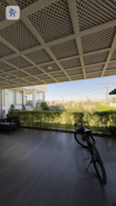 Luxurious House with Multiple Amenities image 19