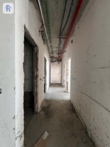 Modern 4-Bedroom Apartment in Highrise Image 6