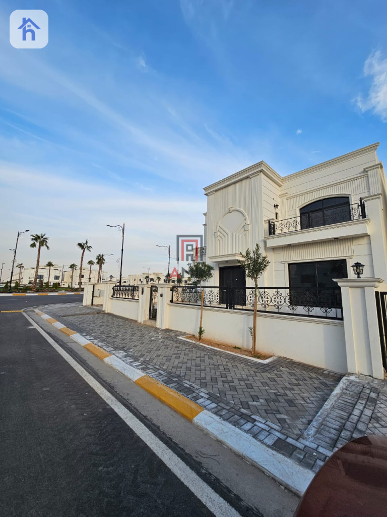 5 Bedroom House for Sale Image 2