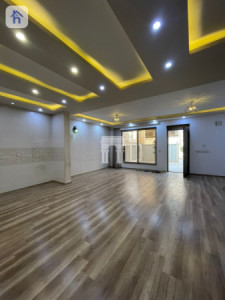 Luxurious 5-Bedroom House for Sale Image 4