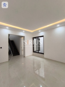 Modern Home with 4 Bedrooms Resim 11