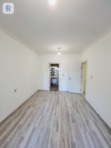 Modern apartment with 2 bedrooms image 2