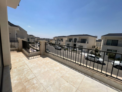 Family Home with Modern Design image 13