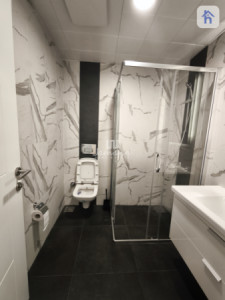Spacious 2-Bedroom Apartment for Rent Image 8