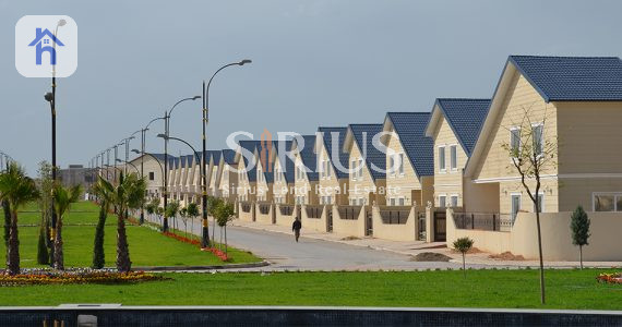 Charming House with 4 Bedrooms in Italian Style Image 8