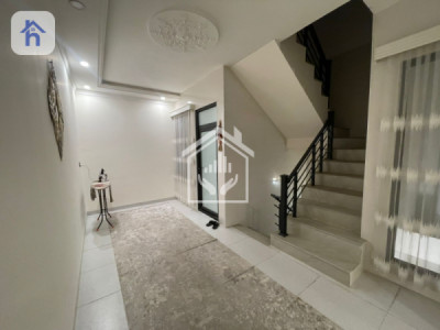 منزل طابقین صورة 6