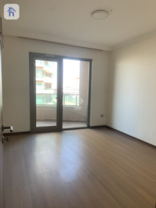 Modern 5-BR Apartment in Erbil Image 14
