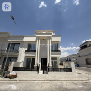 Modern House — 1
