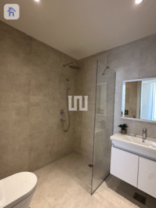 Stylish 2-Bedroom Apartment in DC Towers image 3