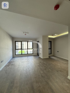 Studio Apartment image 2