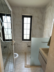 Modern House image 19
