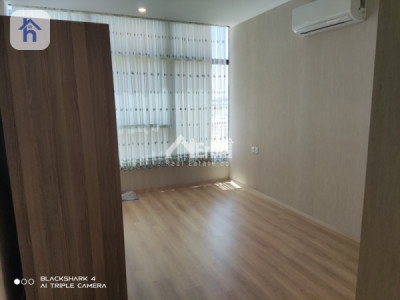 Stylish 2-Bedroom Apartment Image 5