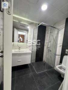 Modern Apartment in Empire Wings Image 6