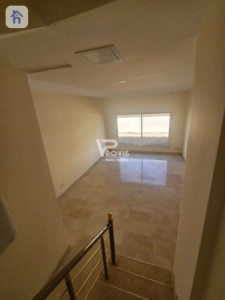 Luxury House image 9