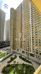 Spacious 3-Bedroom Apartment in Prime Location Image 8