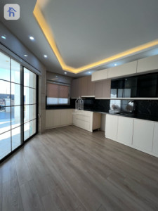 Corner House Image 6