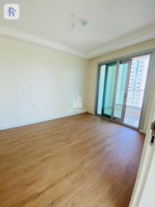 شوقەیەکی یەک ژووری نوستن لە ئیمپایەر وینگز وێنە 8