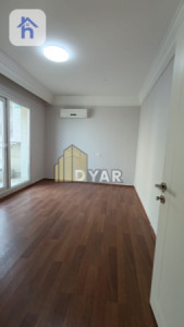 Cozy 3-BR Apartment in Erbil Image 5