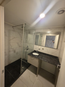 Studio Apartment Image 4