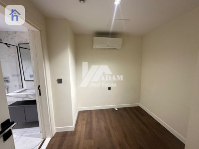Modern 4 Bedroom Apartment, Spacious Living image 27
