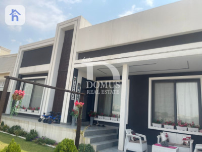 خانوویەکی ئارام لە شاری گەنجان وێنە 3