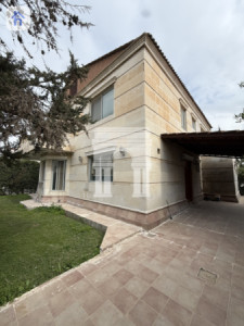 Charming Residence in English Village Image 3