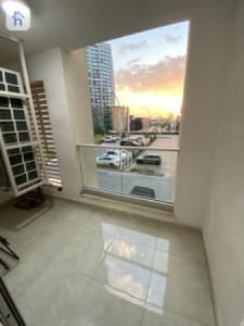 Modern Furnished Apartment in Empire Wings Resim 19