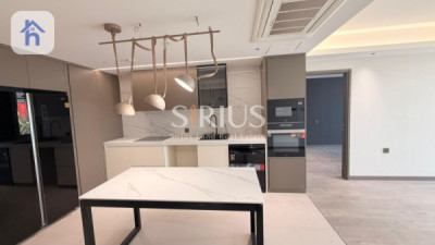 Luxury Apartment with Stunning Views image 2