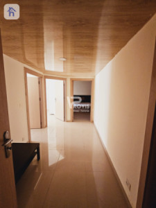 Cozy Apartment with Three Bedrooms Image 5