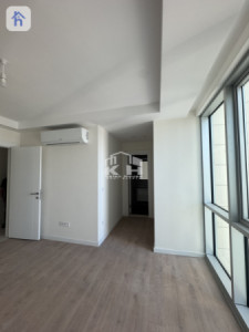 Elegant 2-Bedroom Apartment with Great Views Image 5