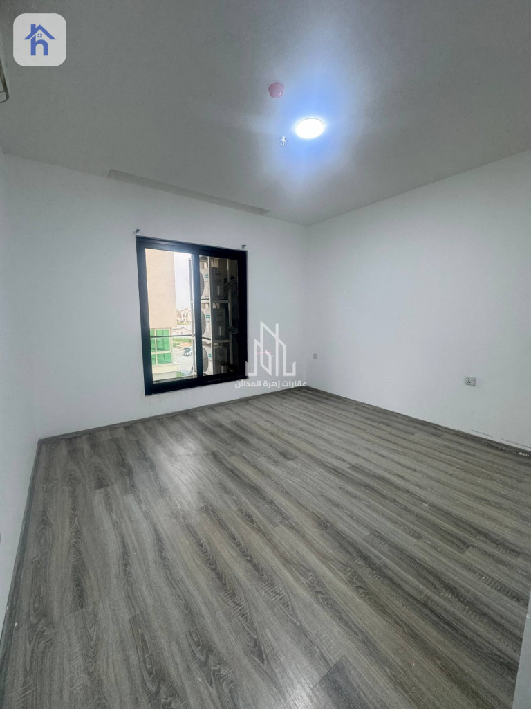 120m² Office in Life Towers Resim 2