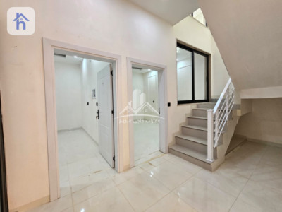 Modern House image 7