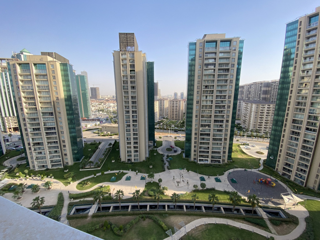 Cozy 1 Bedroom Apartment with Great Views