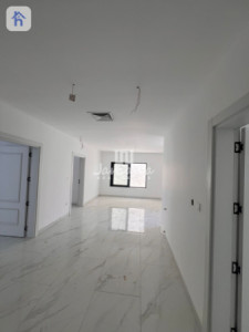 Spacious House with Modern Design Image 8