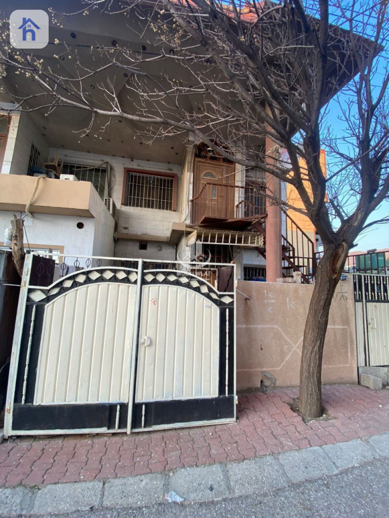 House in Shahidani Azadi