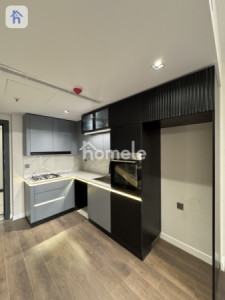 Modern Apartment Image 6