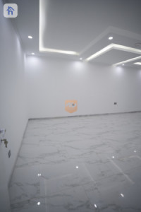 Modern 5-bedroom house for rent image 23