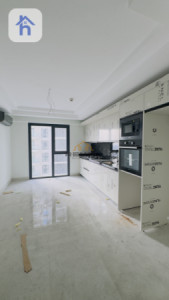 Sophisticated 3-Bedroom Apartment Resim 5