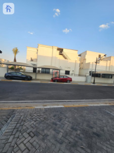 Spacious house with 4 bedrooms image 4