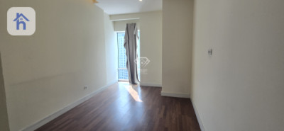 Cozy 1-Bedroom Apartment in Gulan Tower Image 6