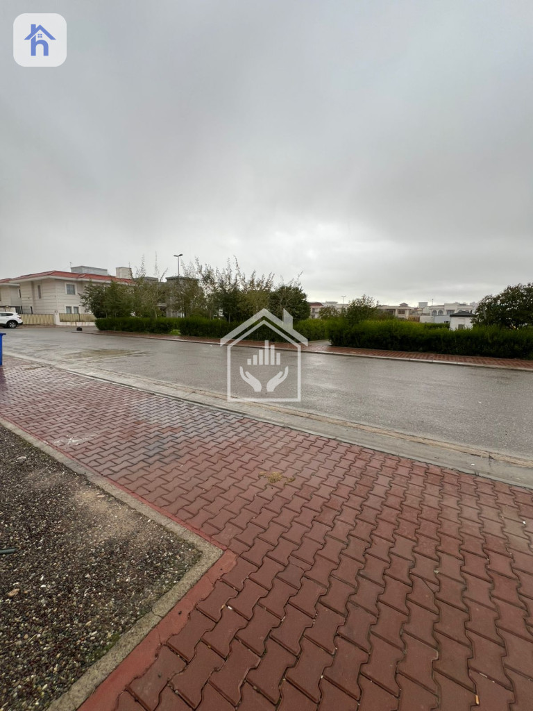 منزل مقابل الحديقة صورة 4