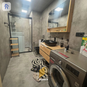 Elegant Apartment in Prime Location image 9