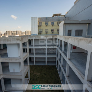 Spacious Commercial Building for Lease Image 7