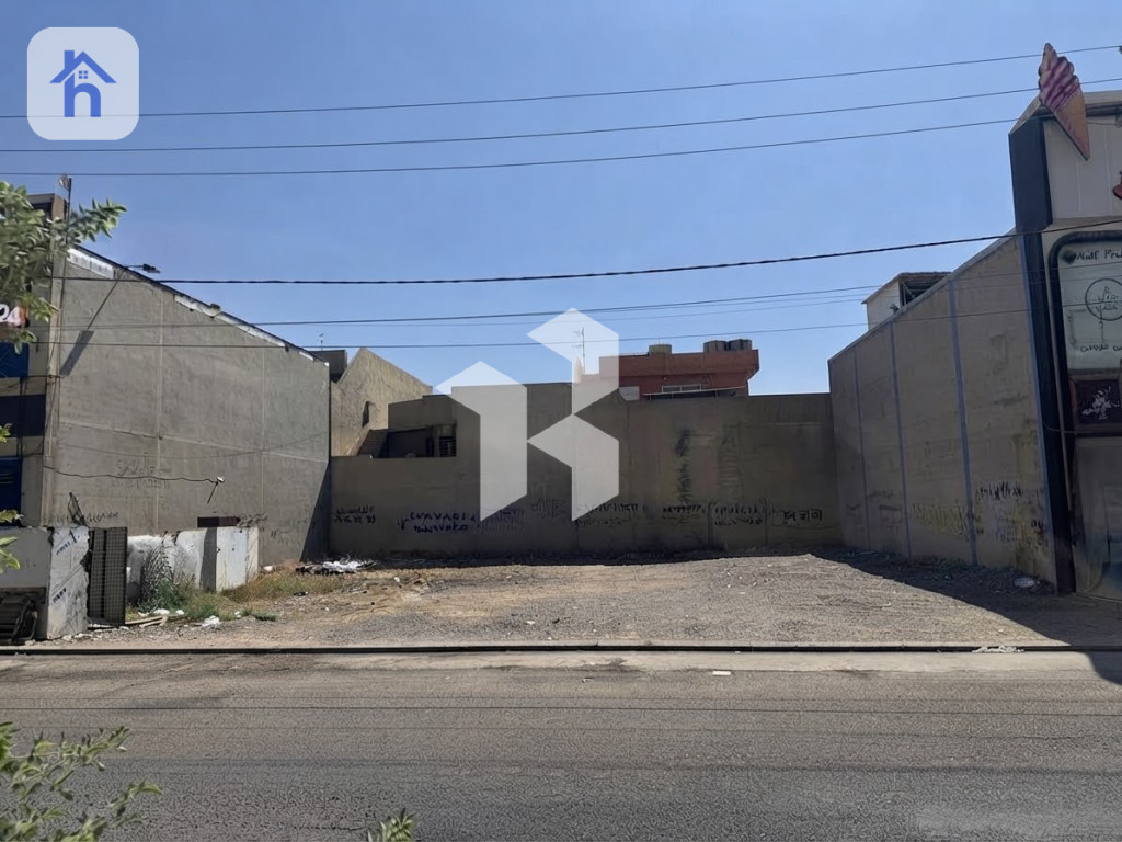 Commercial Plot (225m²)