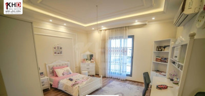 Luxurious House with Multiple Bedrooms Image 19