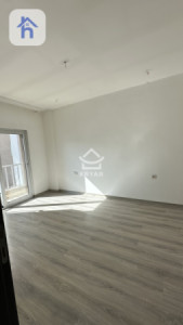 Corner Apartment Image 4
